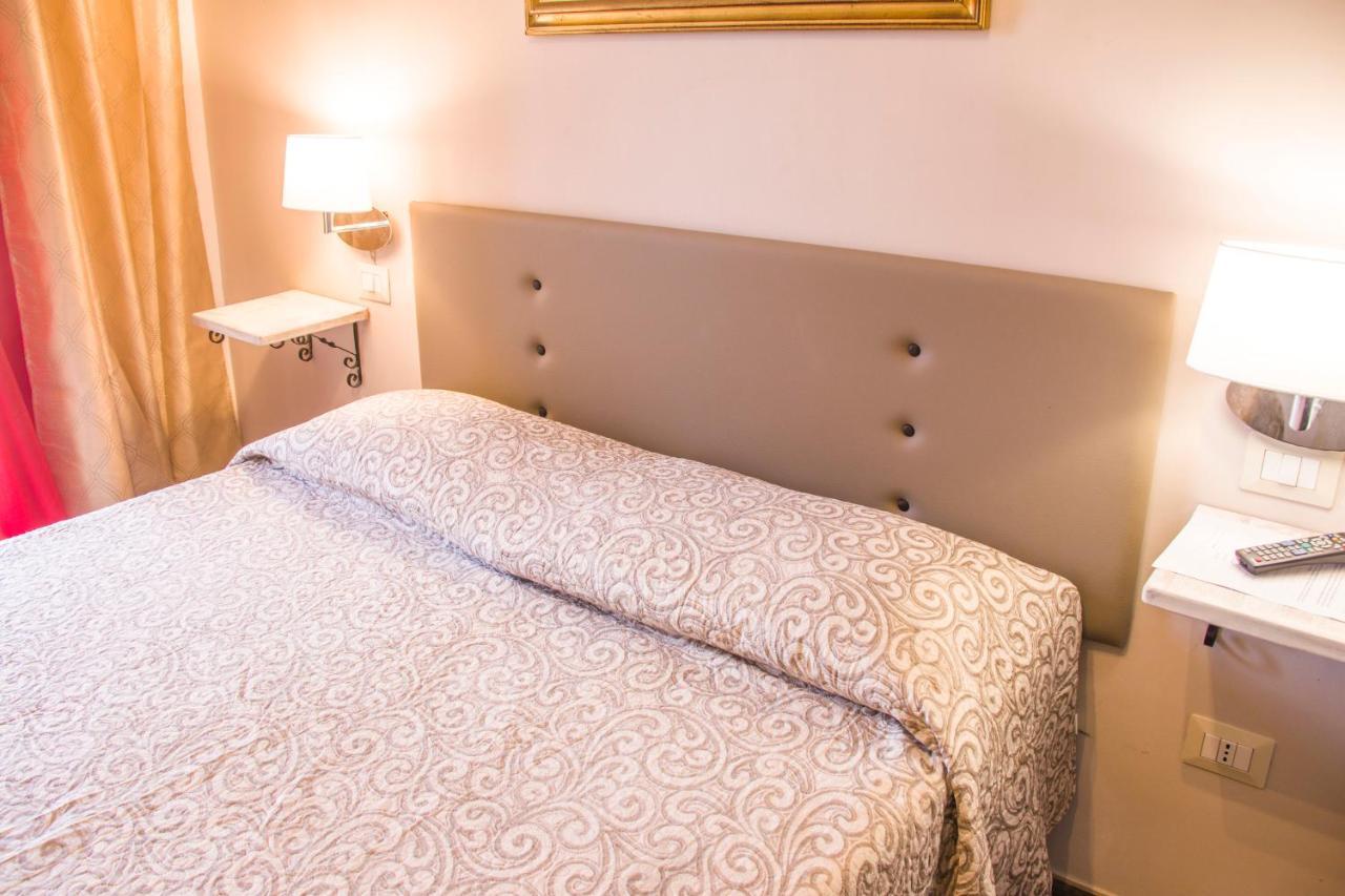 B&B Luxury Lecce Esterno foto